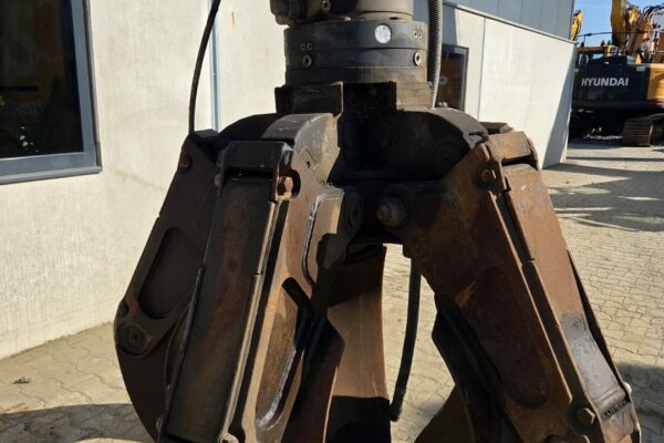 4820 Atlas 450ltr (6)