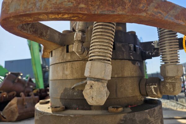 4820 Atlas 450ltr (8)