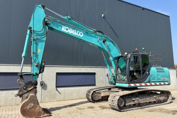 1 Kobelco SK210LC-9