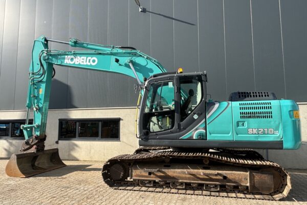 2 Kobelco SK210LC-10.JPG