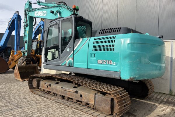 3 Kobelco SK210LC-10