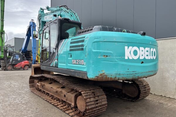 3 Kobelco SK210LC-10