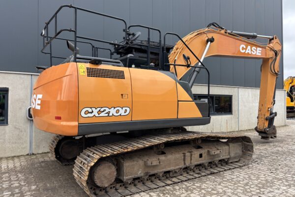 4 Case CX210D