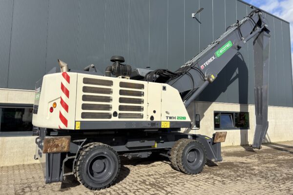 9 Terex Ecotec TWH228