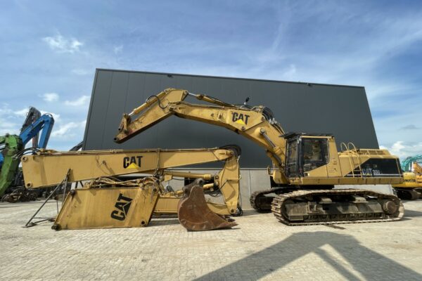 CAT 350L UHD demolition (1)
