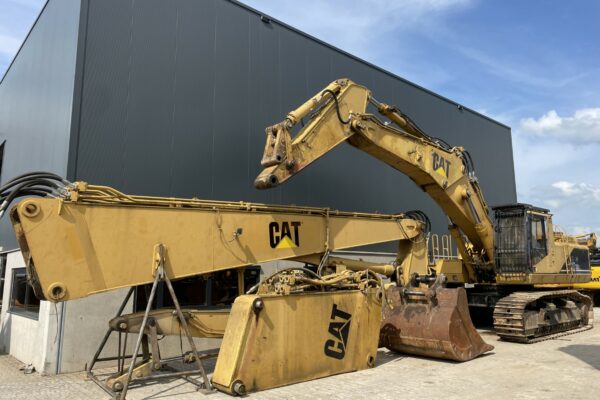 CAT 350L UHD demolition (9)