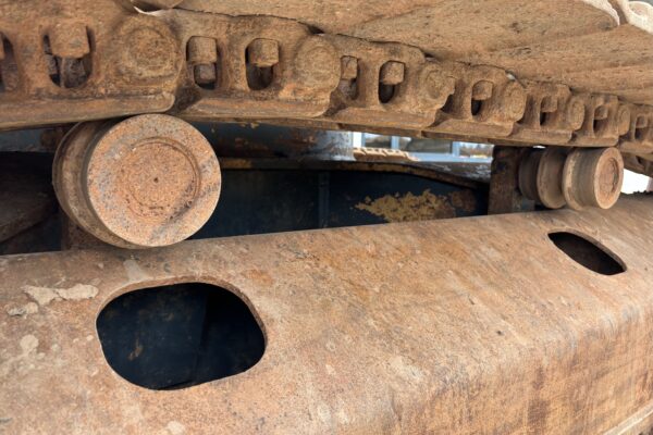 Undercarriage 3