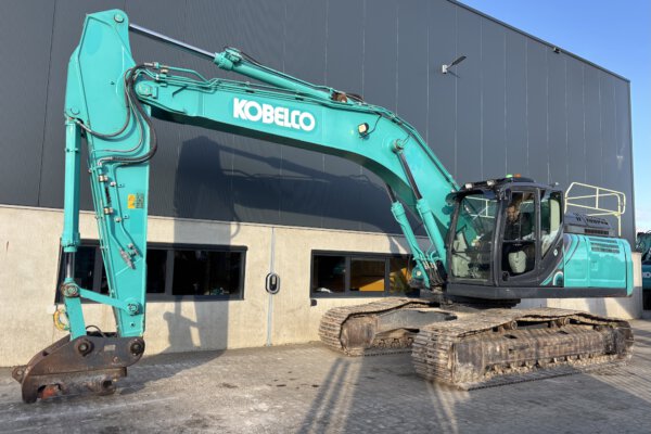 1 Kobelco SK300LC-10