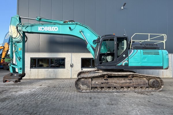 2 Kobelco SK300LC-10