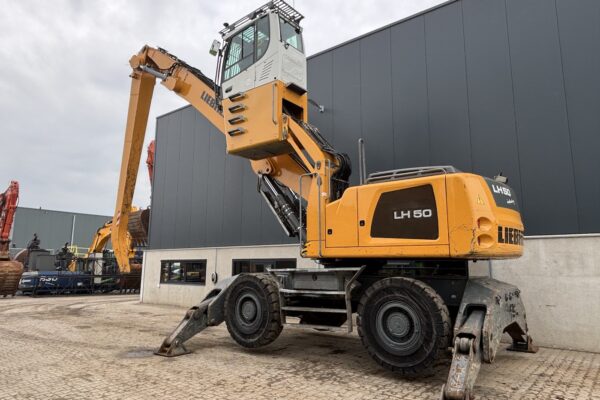 2 Liebherr LH50