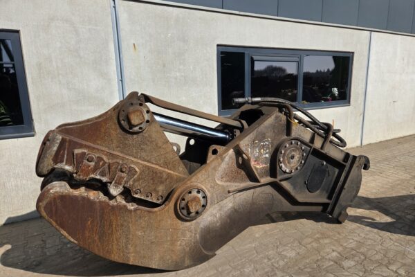 4812 CAT P225 Pulverizer (2)