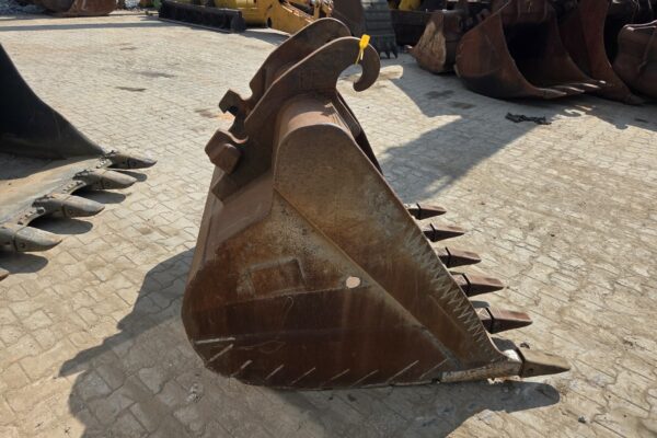 4836 CW40 teeth bucket (5)