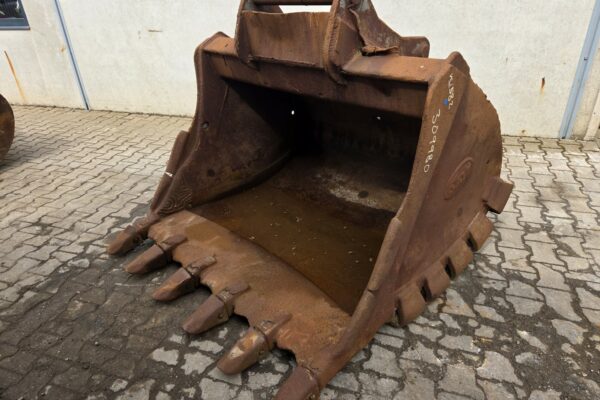 bucket to fit oilquick OQ70