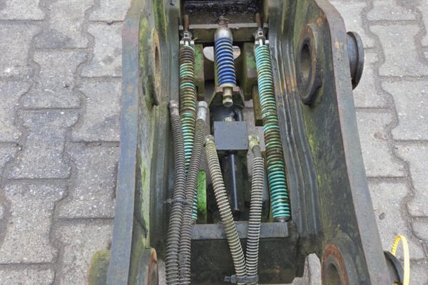 4877 quickcoupler pin 65 (3)