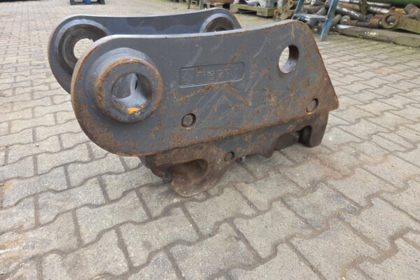 4885 quickcoupler volvo 220 (5)