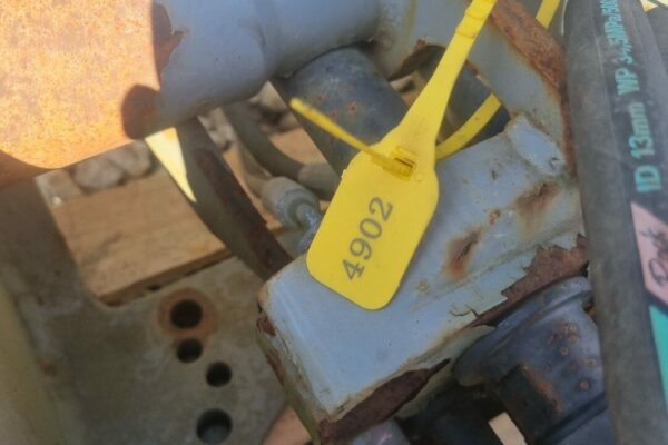 4902 S60 Oilquick (11)