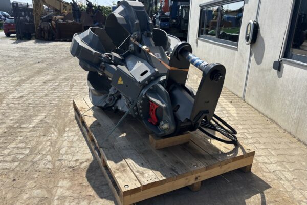 5069 Kinshofer 600ltr grapple (5)