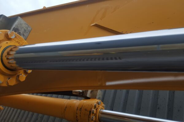 Liebherr-9965314-4