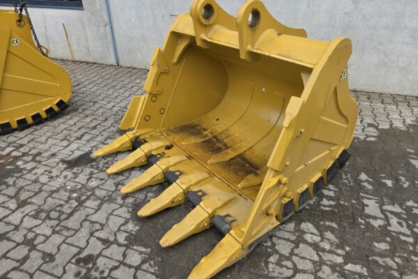 CAT 336 bucket
