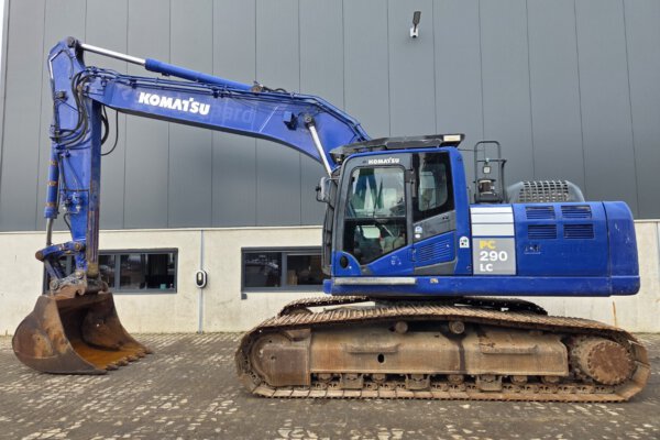 R side komatsu pc290 (4)