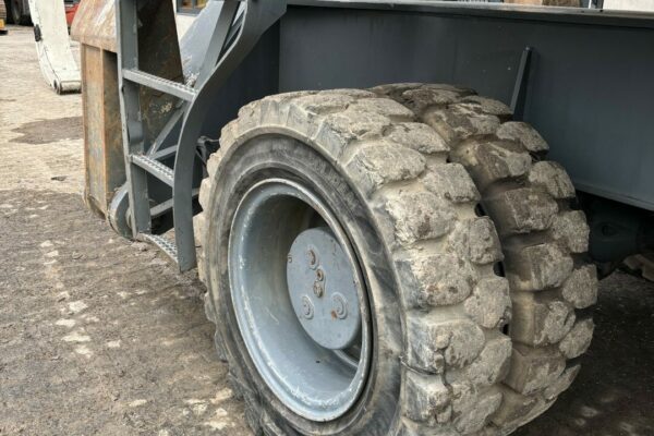 Tyres (2)