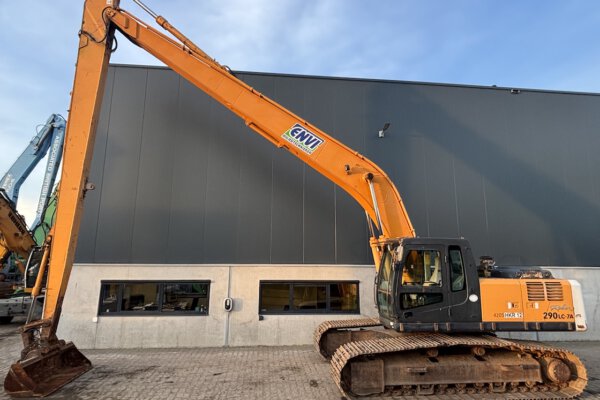 2 Hyundai 290LC-7A LR