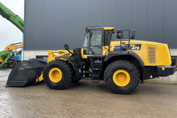 2 Komatsu WA475