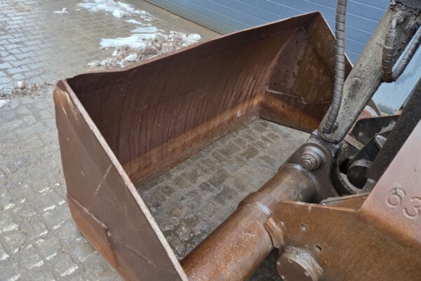 247513 clamshell grapple (4)