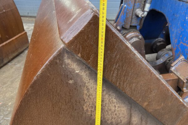 247567 clamshell (11)