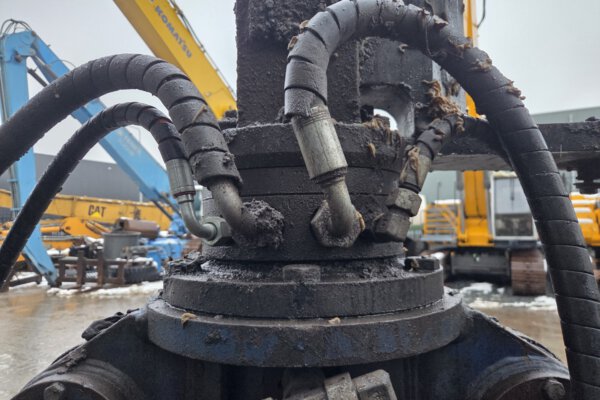 247567 clamshell (15)