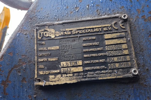 247567 clamshell (5)