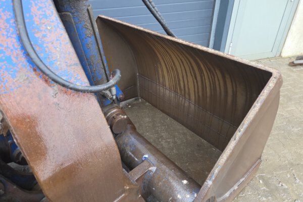 247567 clamshell (8)