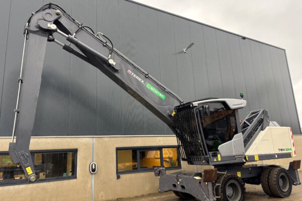 5 Terex TWH224