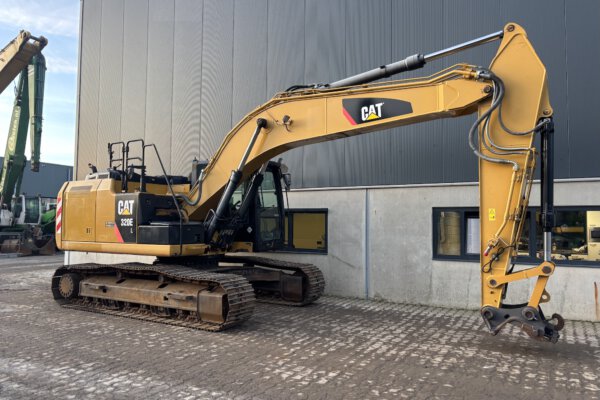 7 CAT 320EL