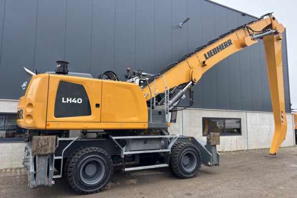 9.1 Liebherr LH40