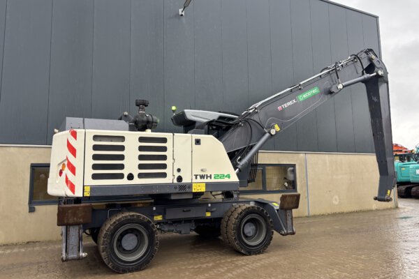 9.1 Terex TWH224