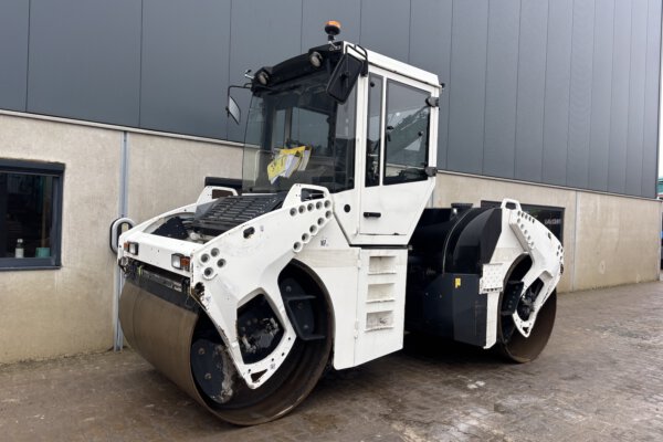 1 Bomag BW161AD-4