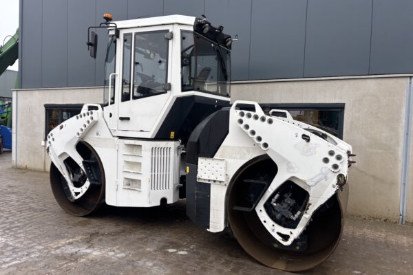 3 Bomag BW161AD-4