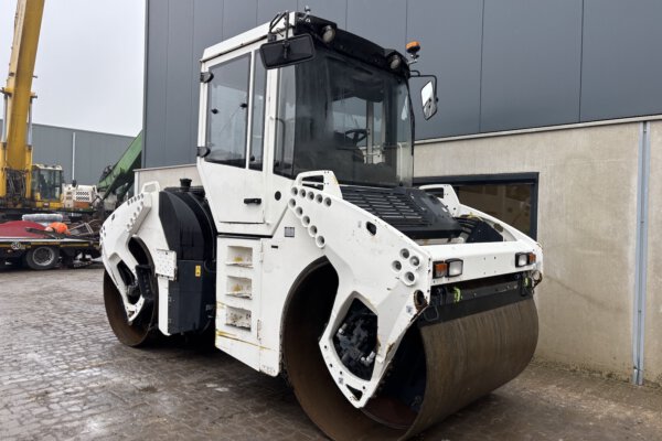 6 Bomag BW161AD-4