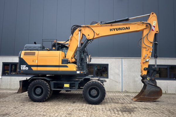 8 Hyundai HW180
