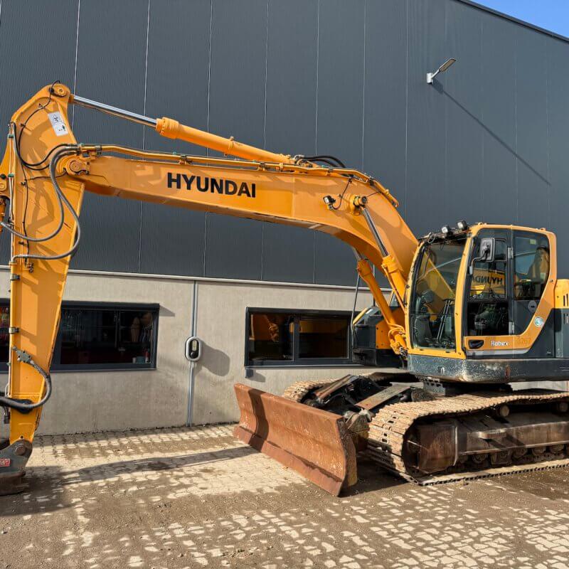 Hyundai 235