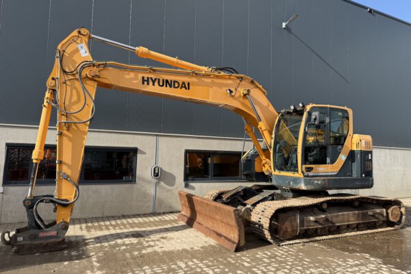 1 Hyundai Robex 235LCR-9A