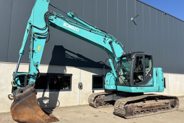 1 Kobelco SK230SRLC-3
