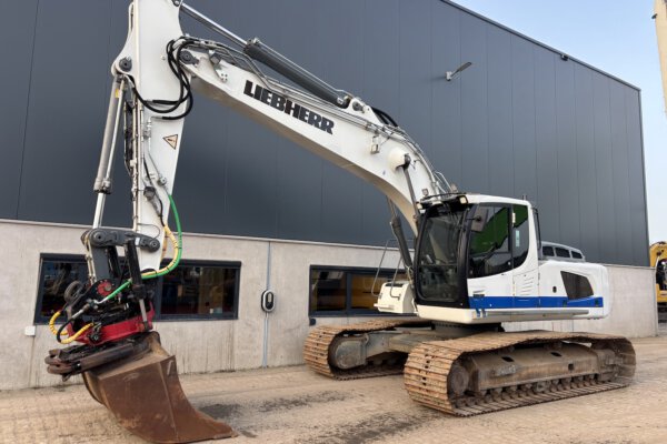 1 Liebherr R924