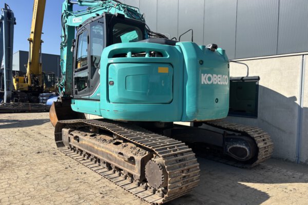 3 Kobelco SK230SRLC-3