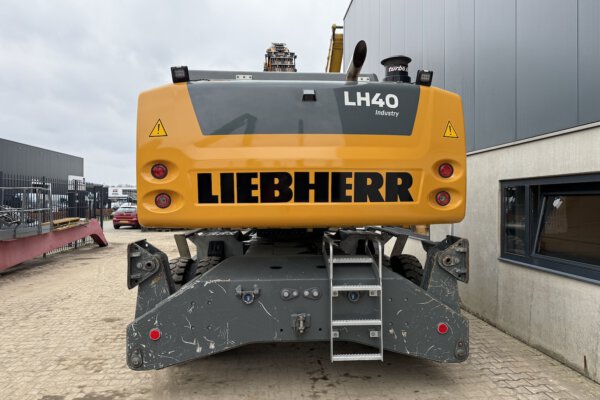3 Liebherr LH40 M