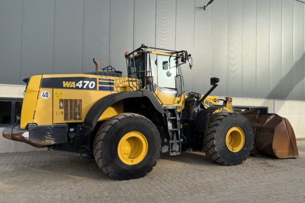 5 Komatsu WA470-8