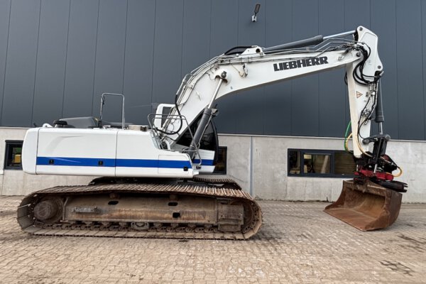 5 Liebherr R924