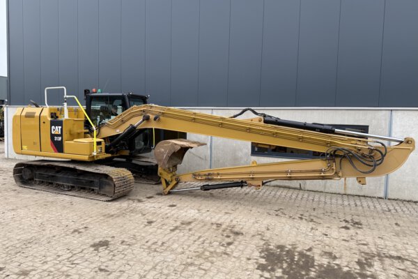 8 Cat 313F LR