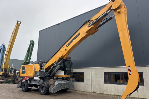 9.2 Liebherr LH40